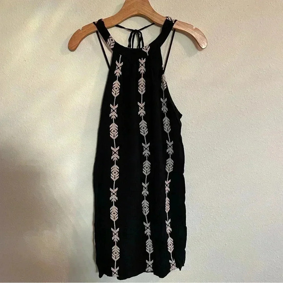 Lush Dress - Picture 6 of 10